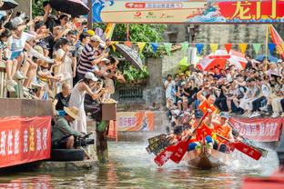 滕哈赫执教下曼联英超11次客场对阵前9球队，1平10负未获1胜